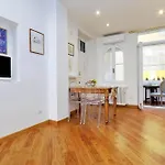 Apartment Sistina *